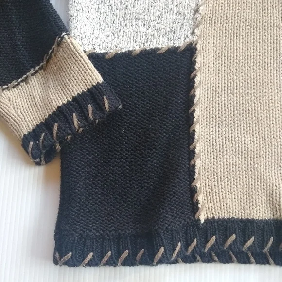 VINTAGE hand embroiderd neutral colorblock sweater - Picture 6 of 8